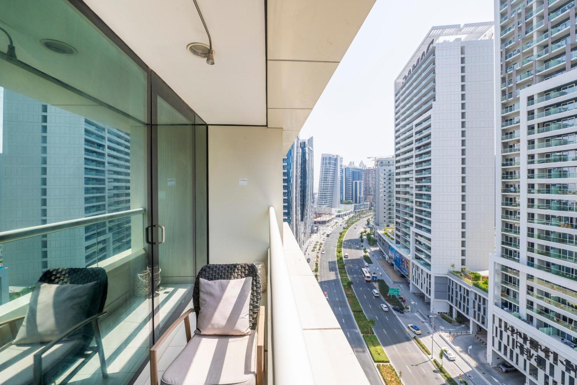 دبي Damac Canal Views Residences المظهر الخارجي الصورة