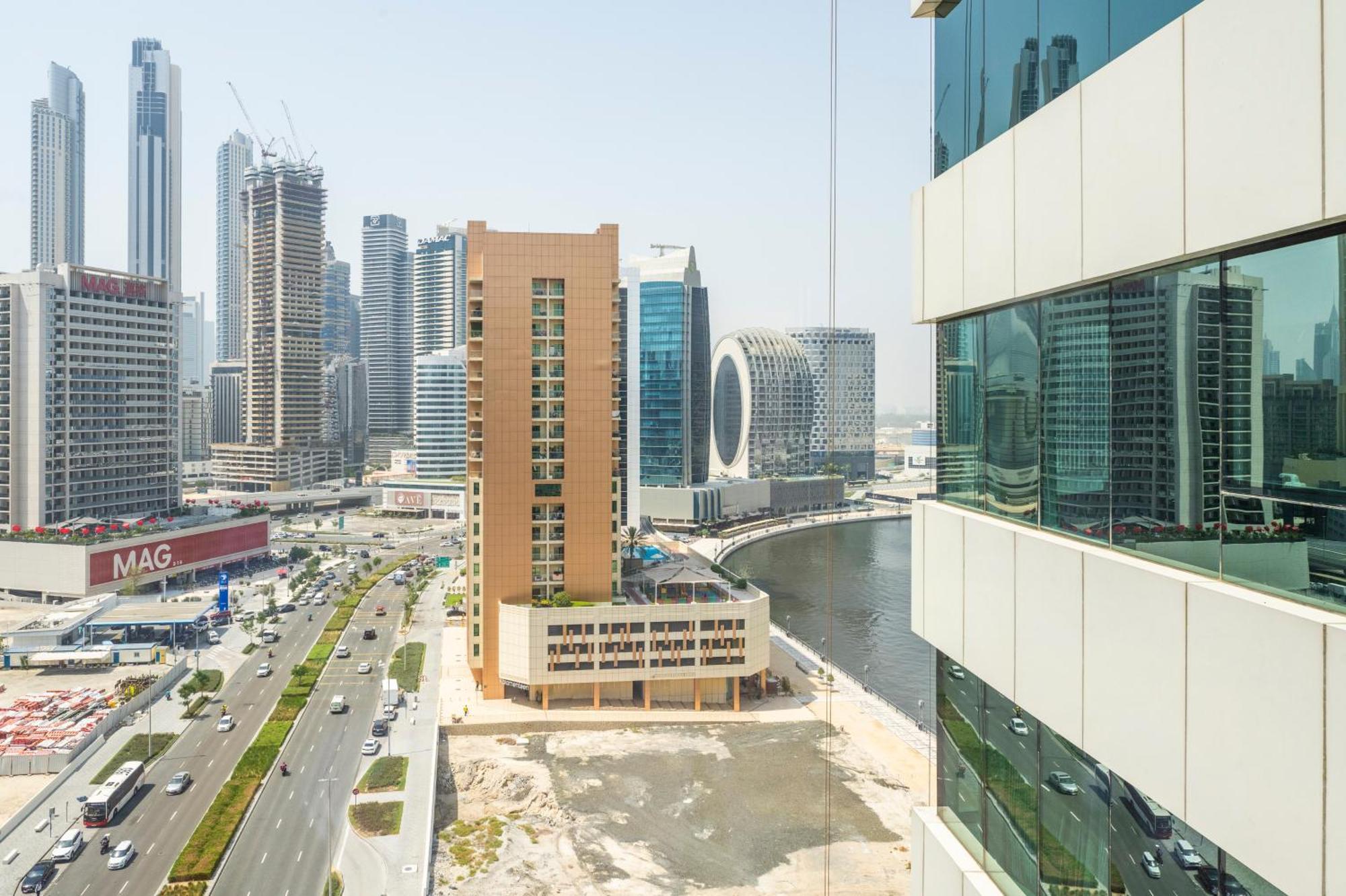 دبي Damac Canal Views Residences المظهر الخارجي الصورة