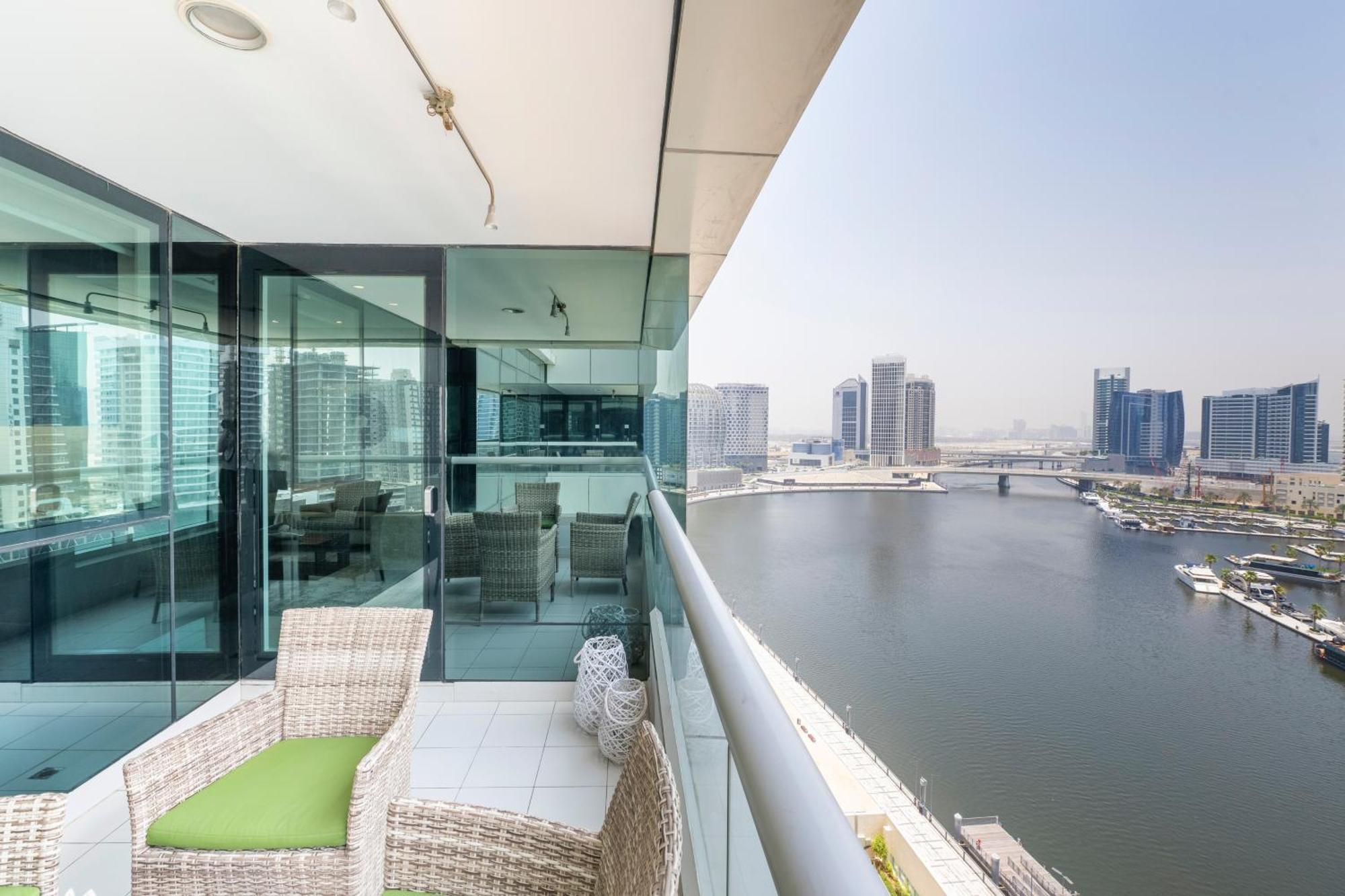 دبي Damac Canal Views Residences المظهر الخارجي الصورة