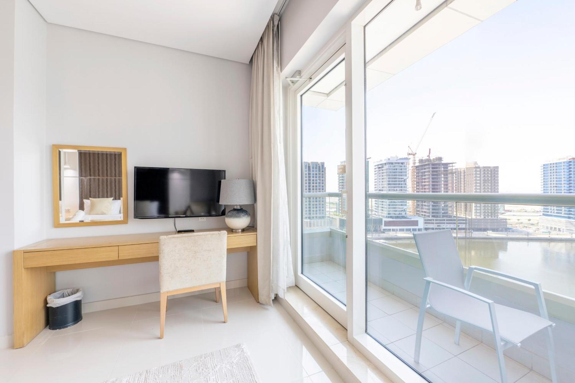 دبي Damac Canal Views Residences المظهر الخارجي الصورة