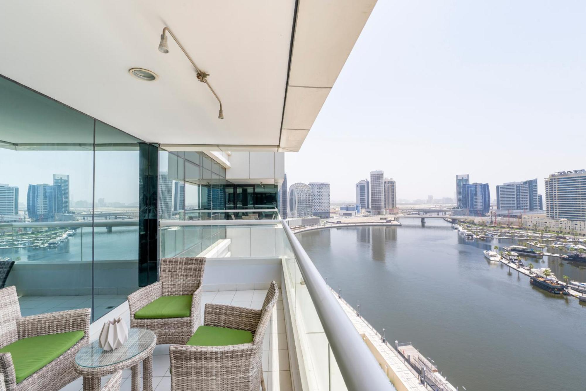 دبي Damac Canal Views Residences المظهر الخارجي الصورة