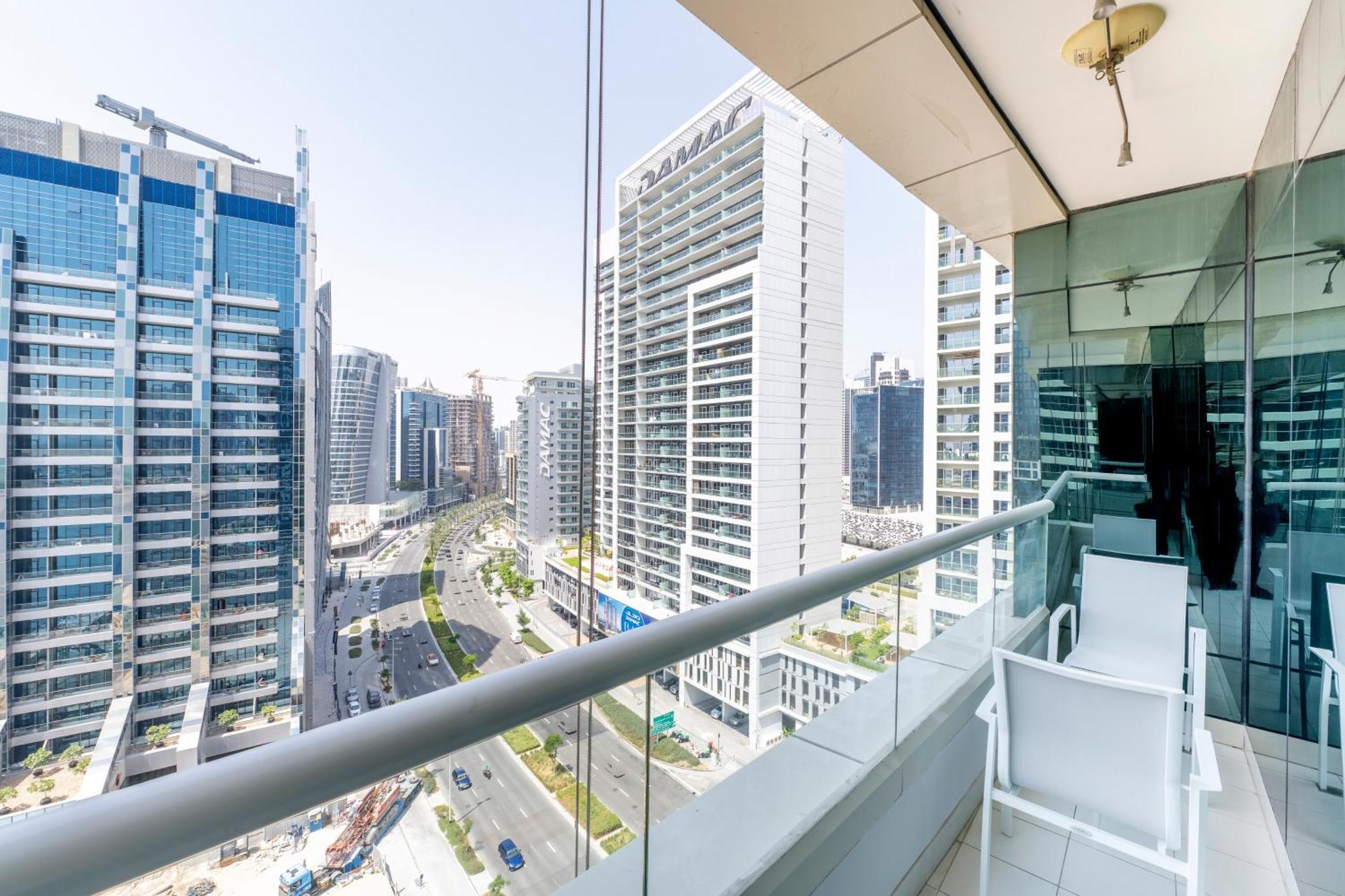 دبي Damac Canal Views Residences المظهر الخارجي الصورة